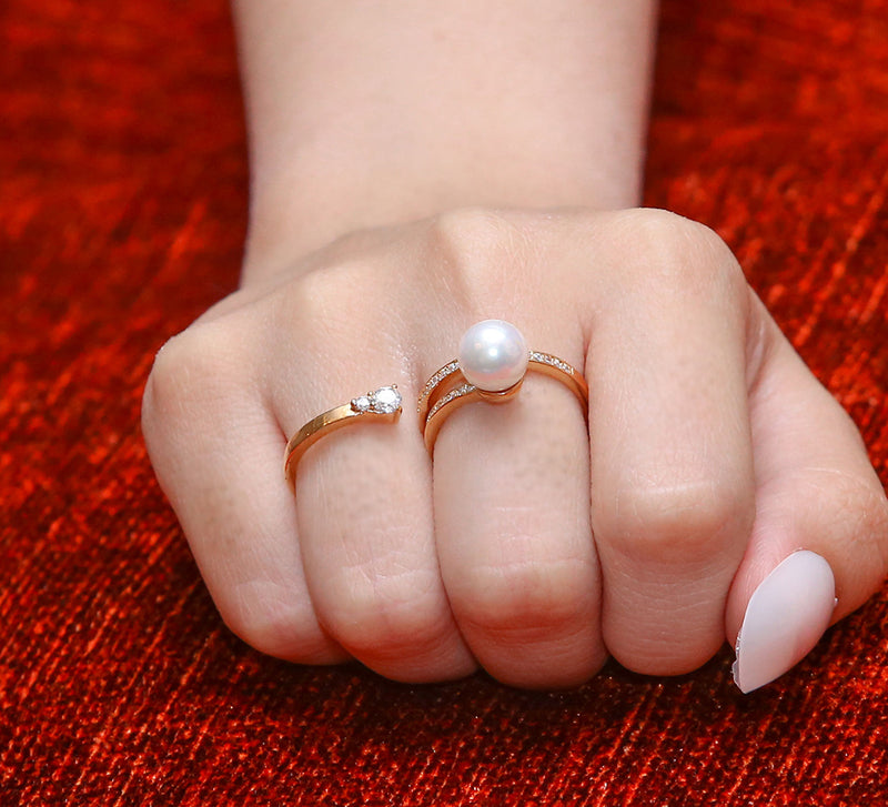 Pearl Two Finger Ring