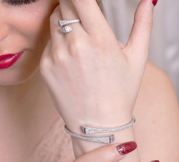 All that Glitters Bracelet with Free Ring
