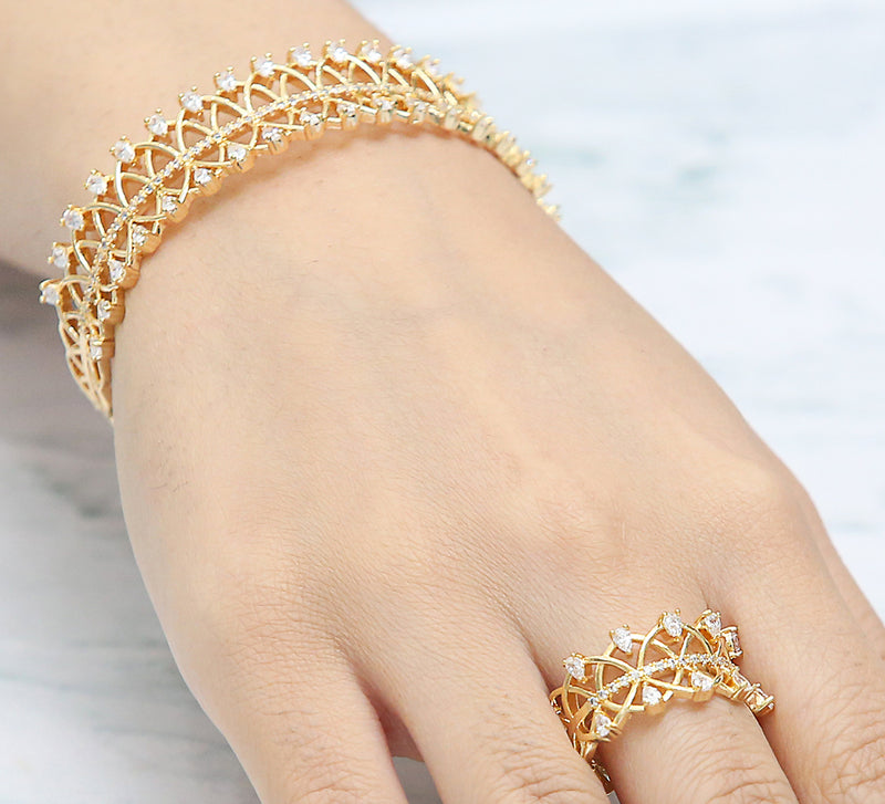 Golden Linking Adjustable Bracelet with Ring