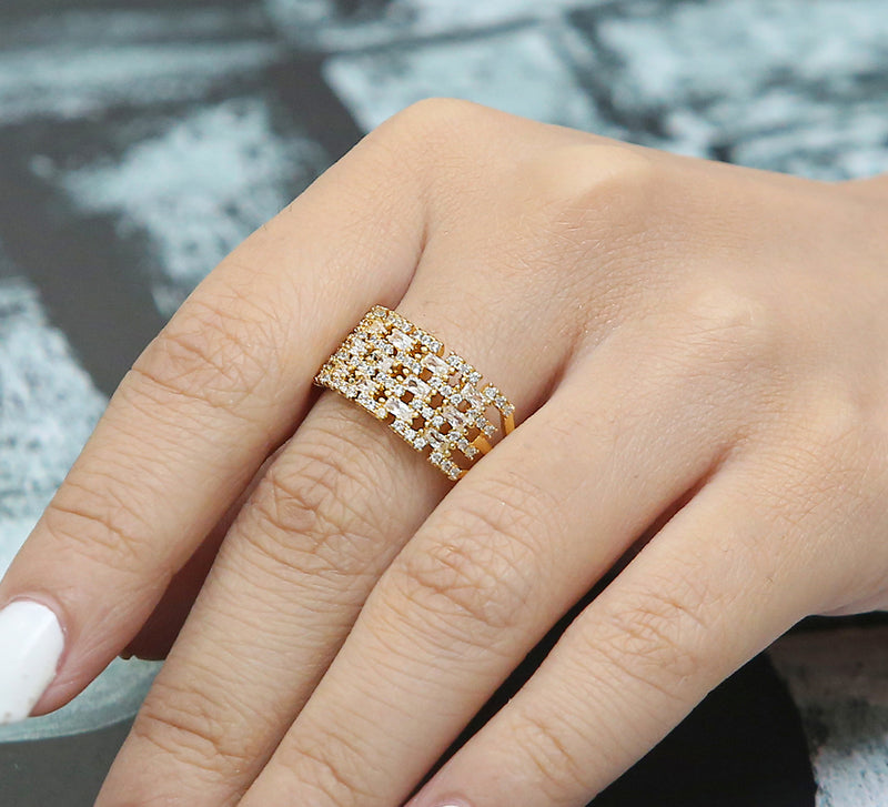 Bricked Adjustable Pave Ring – Golden