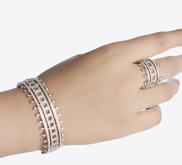 CONTEMPORARY FINE LINK BRACELET WITH RING